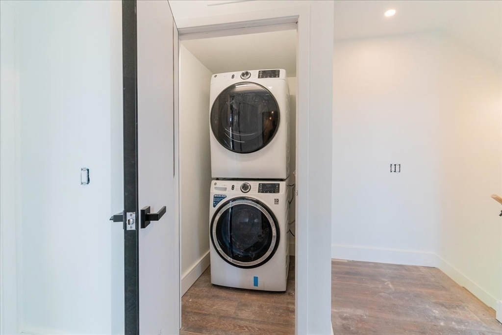 Boston, Massachusetts, 02125, United States, 4 Bedrooms Bedrooms, ,3 BathroomsBathrooms,Residential,For Sale,1975073