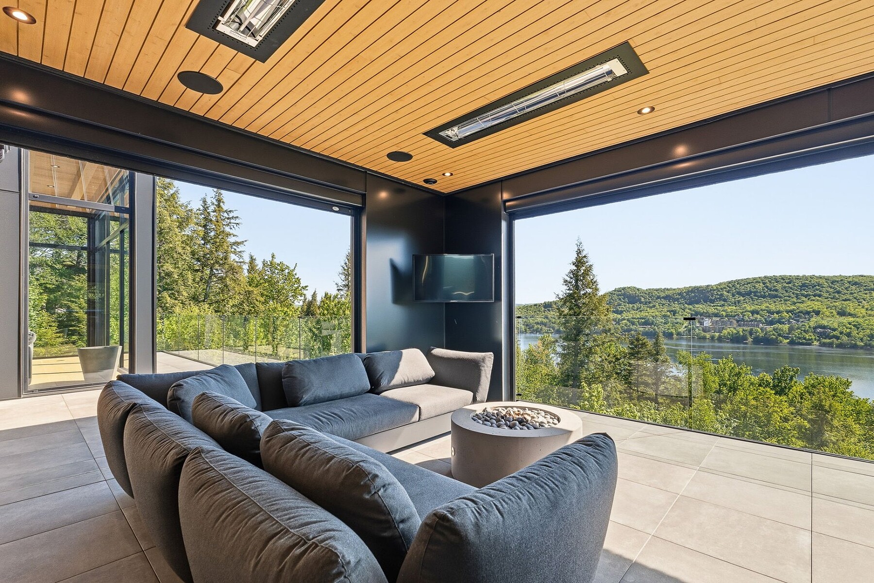  Tremblant ski resort luxury - 物件實景
