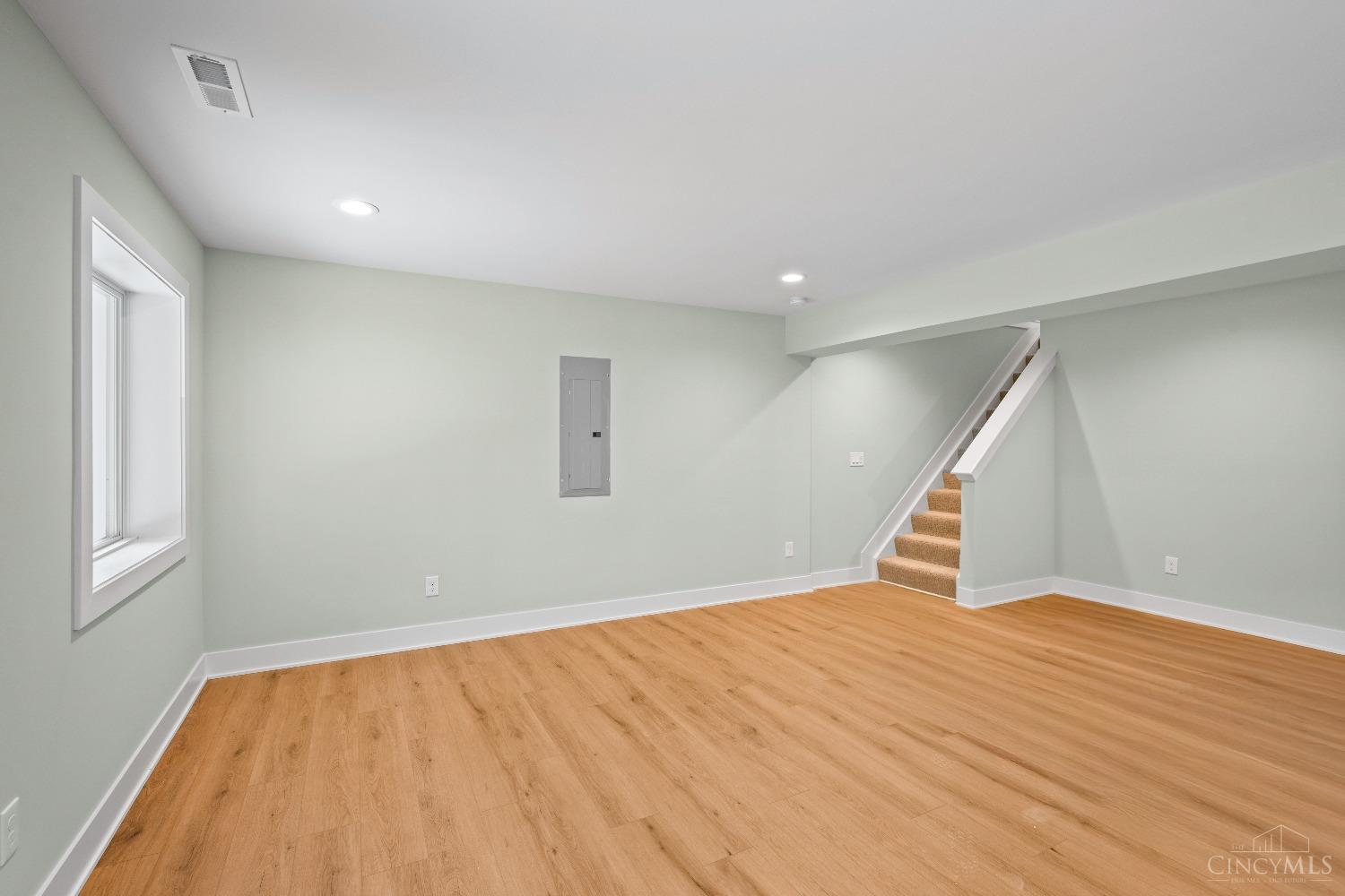 Cincinnati, Ohio, 45208, United States, 3 Bedrooms Bedrooms, ,4 BathroomsBathrooms,Residential,For Sale,1784829