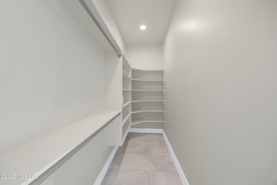 Oro Valley, Arizona, 85742, United States, 4 Bedrooms Bedrooms, ,4 BathroomsBathrooms,Residential,For Sale,1978963