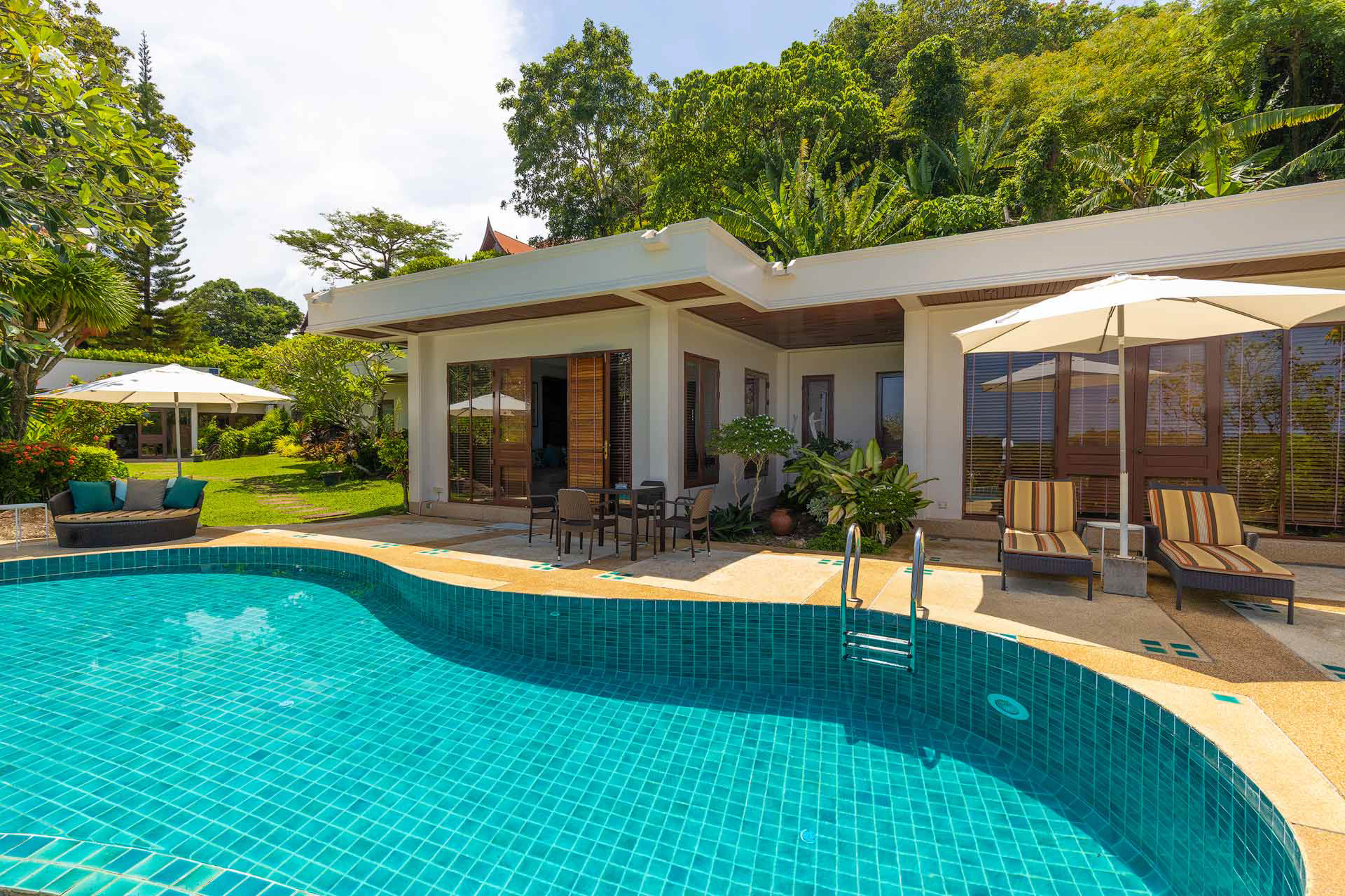 Nakathani Villa Estate Phuket 