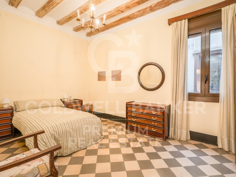 Barcelona, Catalonia, ES, 6 Bedrooms Bedrooms, ,1 BathroomBathrooms,Residential,For Sale,1667790