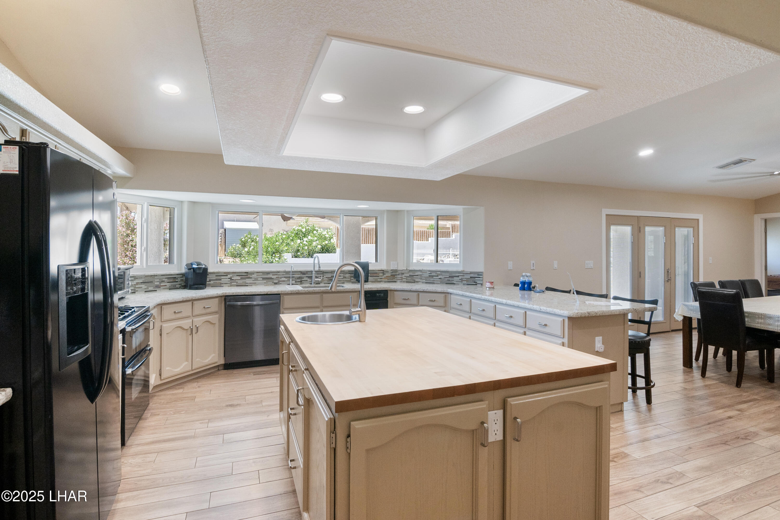 Lake Havasu City, Arizona, 86406, United States, 5 Bedrooms Bedrooms, ,4 BathroomsBathrooms,Residential,For Sale,1766464