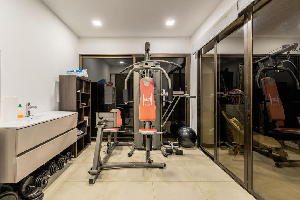 Santa Ana, San Jose, CR, 5 Bedrooms Bedrooms, ,5 BathroomsBathrooms,Residential,For Sale,1805261