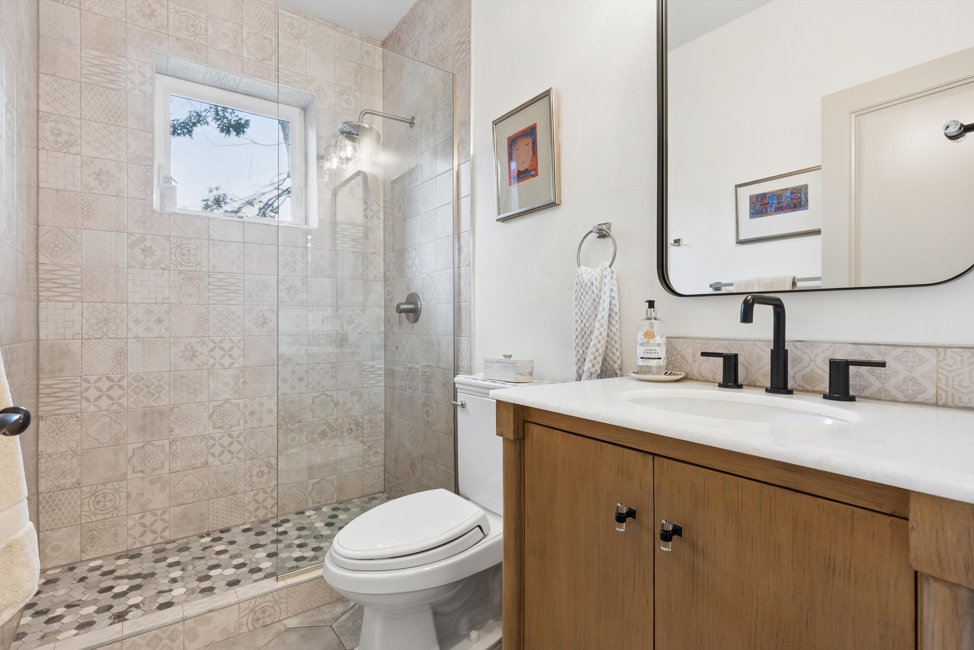  Lovely Home Set in One of Boulder
