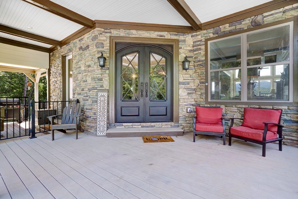 Hiawassee, Georgia, 30546, United States, 4 Bedrooms Bedrooms, ,5 BathroomsBathrooms,Residential,For Sale,1983256