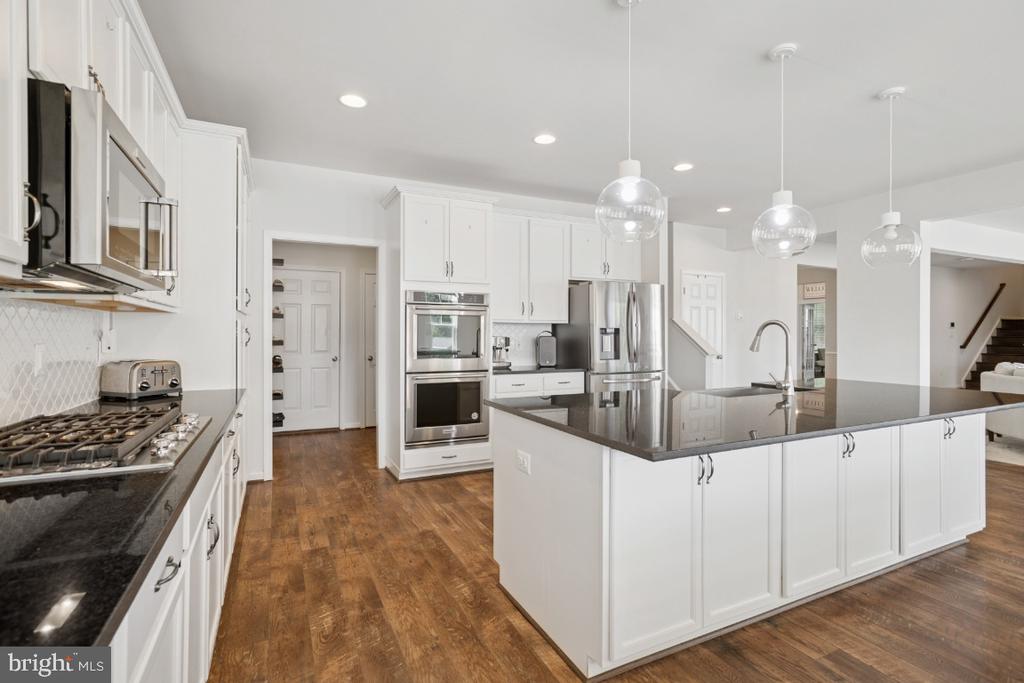 Leesburg, Virginia, 20176, United States, 7 Bedrooms Bedrooms, ,7 BathroomsBathrooms,Residential,For Sale,1941284