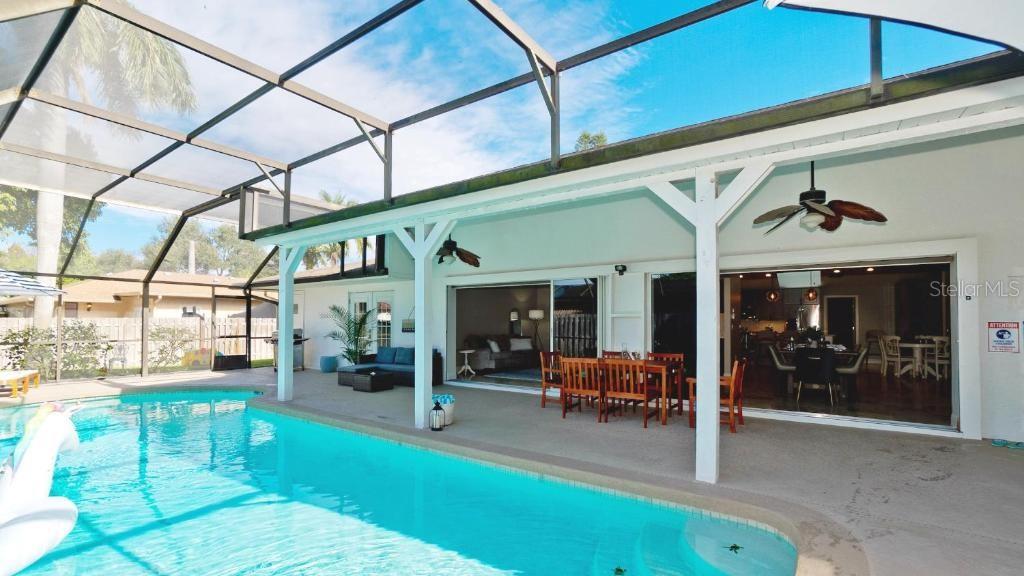 Bradenton, Florida, 34209, United States, 3 Bedrooms Bedrooms, ,4 BathroomsBathrooms,Residential,For Sale,1896605
