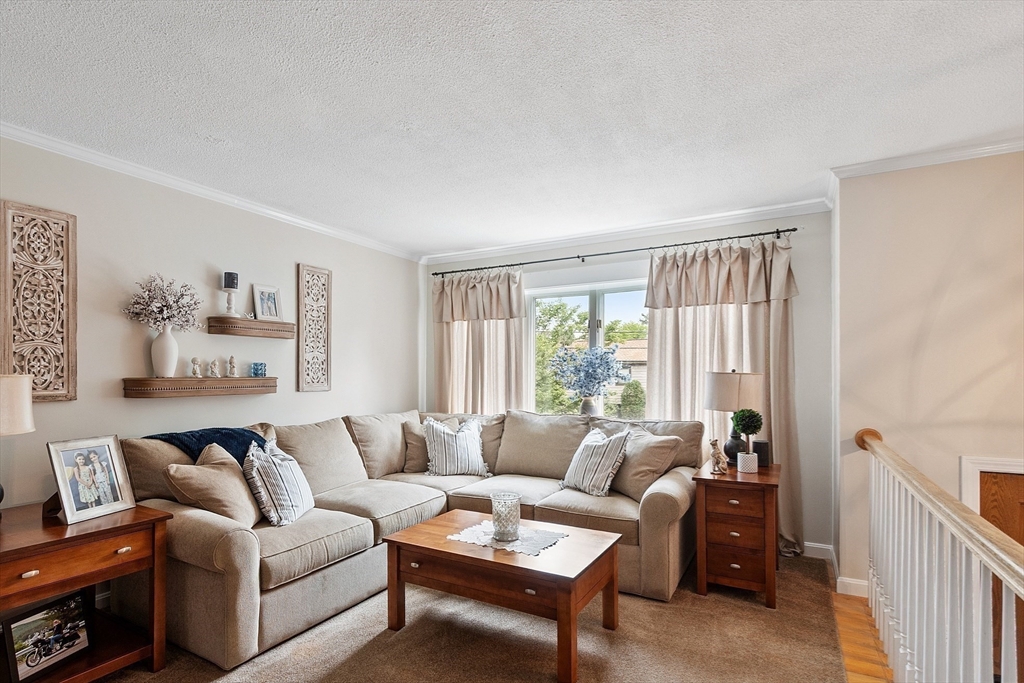 Beverly, Massachusetts, 01915, United States, 3 Bedrooms Bedrooms, ,2 BathroomsBathrooms,Residential,For Sale,1912054