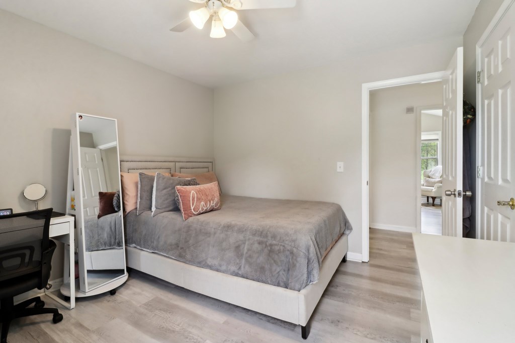 Woodstock, Georgia, 30188, United States, 5 Bedrooms Bedrooms, ,3 BathroomsBathrooms,Residential,For Sale,1979704