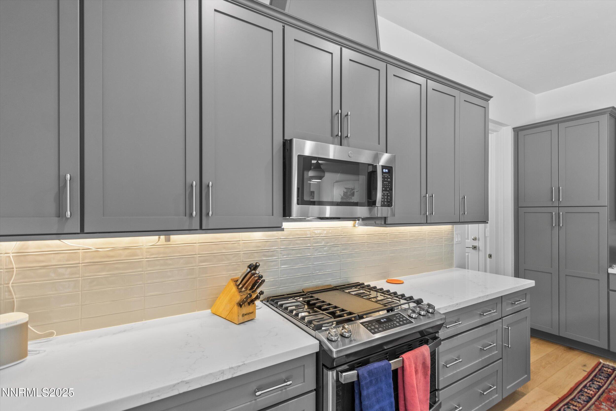 Reno, Nevada, 89521, United States, 2 Bedrooms Bedrooms, ,2 BathroomsBathrooms,Residential,For Sale,1940978