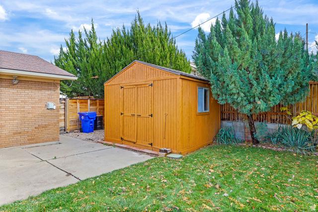 Bountiful, Utah, 84010, United States, 3 Bedrooms Bedrooms, ,3 BathroomsBathrooms,Residential,For Sale,1996735