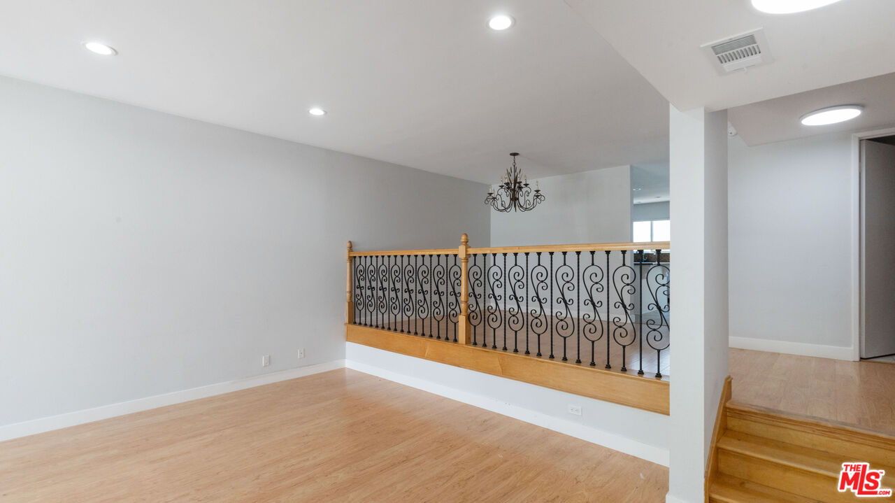 Pacific Palisades, California, 90272, United States, 2 Bedrooms Bedrooms, ,3 BathroomsBathrooms,Residential,For Sale,1950825