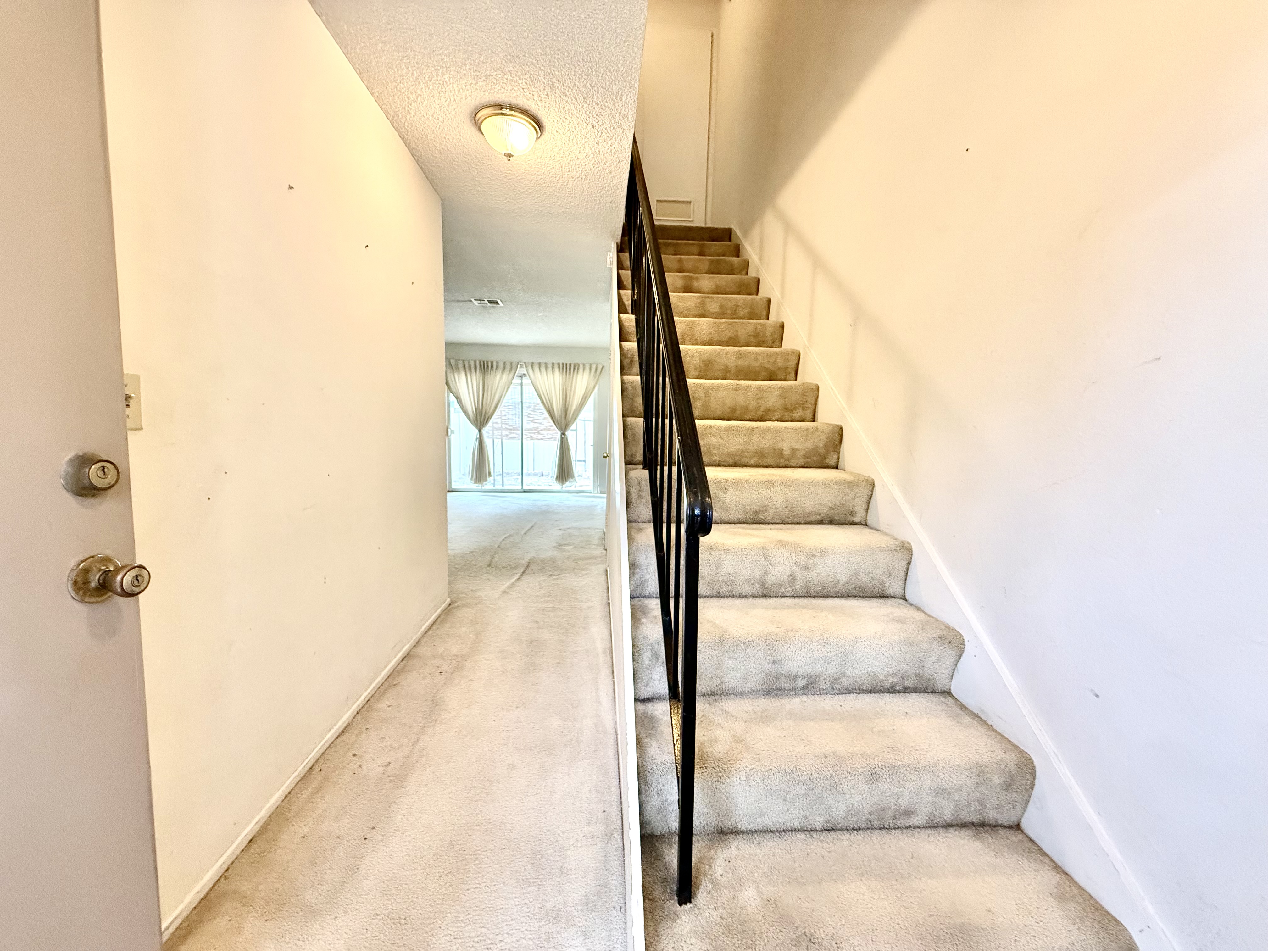 Cerritos, California, 90703, United States, 2 Bedrooms Bedrooms, ,2 BathroomsBathrooms,Residential,For Sale,1992382