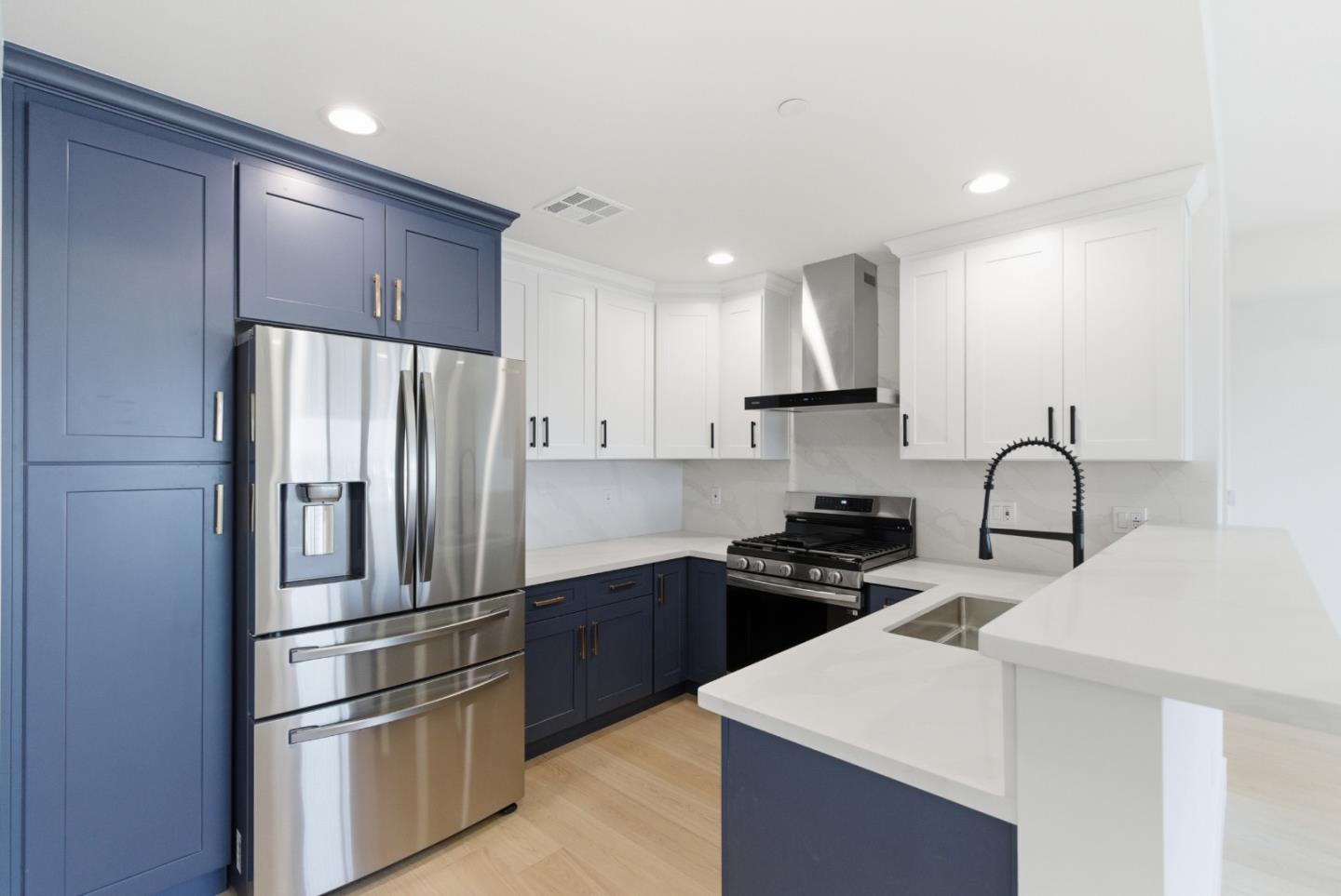 San Carlos, California, 94070, United States, 2 Bedrooms Bedrooms, ,2 BathroomsBathrooms,Residential,For Sale,2002973