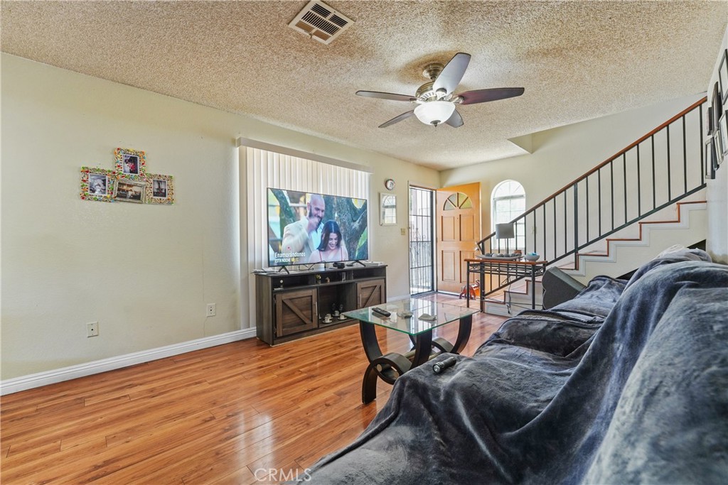 Los Angeles, California, 90032, United States, ,Residential,For Sale,1810612