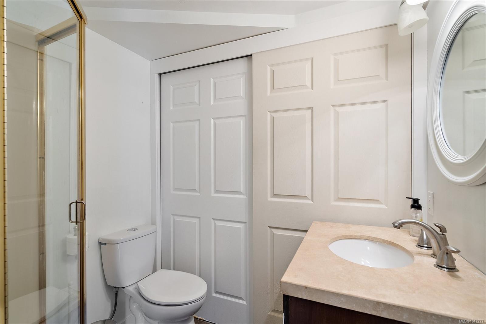 VIEW ROYAL, British Columbia, V9B 6N7, CA, 5 Bedrooms Bedrooms, ,Residential,For Sale,1951218