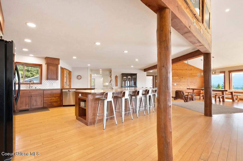 Priest River, Idaho, 83856, United States, 5 Bedrooms Bedrooms, ,4 BathroomsBathrooms,Residential,For Sale,1770577