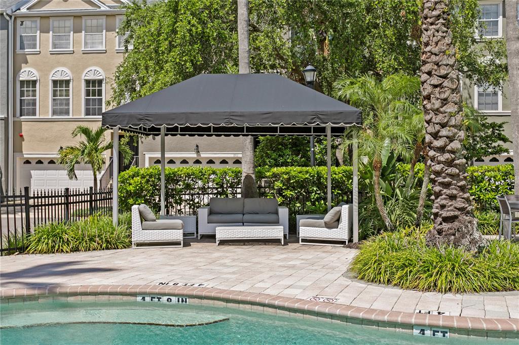 Tampa, Florida, 33602, United States, 3 Bedrooms Bedrooms, ,3 BathroomsBathrooms,Residential,For Sale,1902544