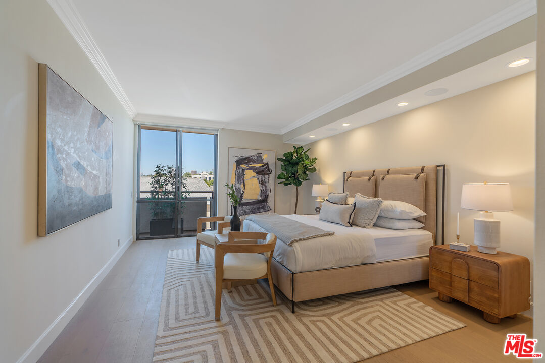 Beverly Hills, California, 90212, United States, 2 Bedrooms Bedrooms, ,3 BathroomsBathrooms,Residential,For Sale,1891933