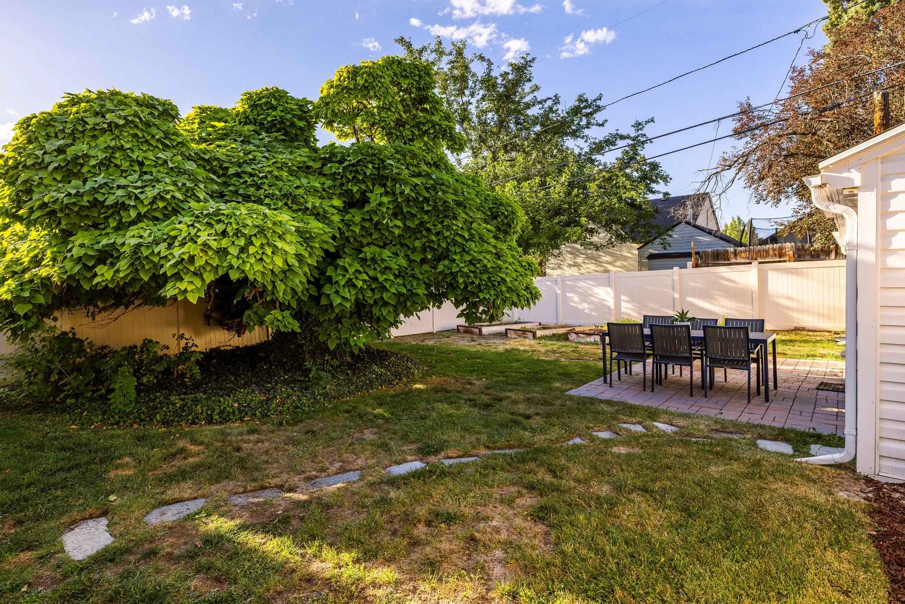  Classic Charm, Modern Updates in Coveted Wasatch Hollow - 物件實景