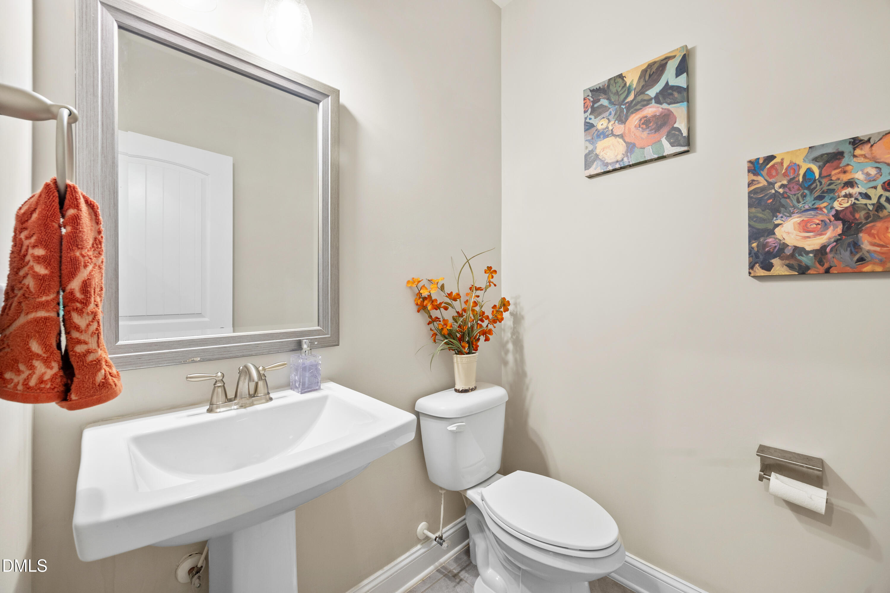 Fuquay Varina, North Carolina, 27526, United States, 5 Bedrooms Bedrooms, ,4 BathroomsBathrooms,Residential,For Sale,1990818