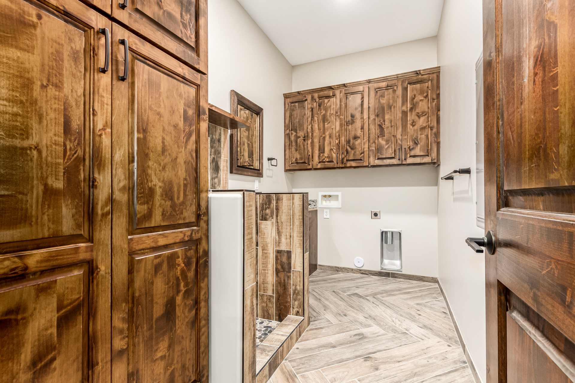 Wickenburg, Arizona, 85390, United States, 4 Bedrooms Bedrooms, ,3 BathroomsBathrooms,Residential,For Sale,2000369