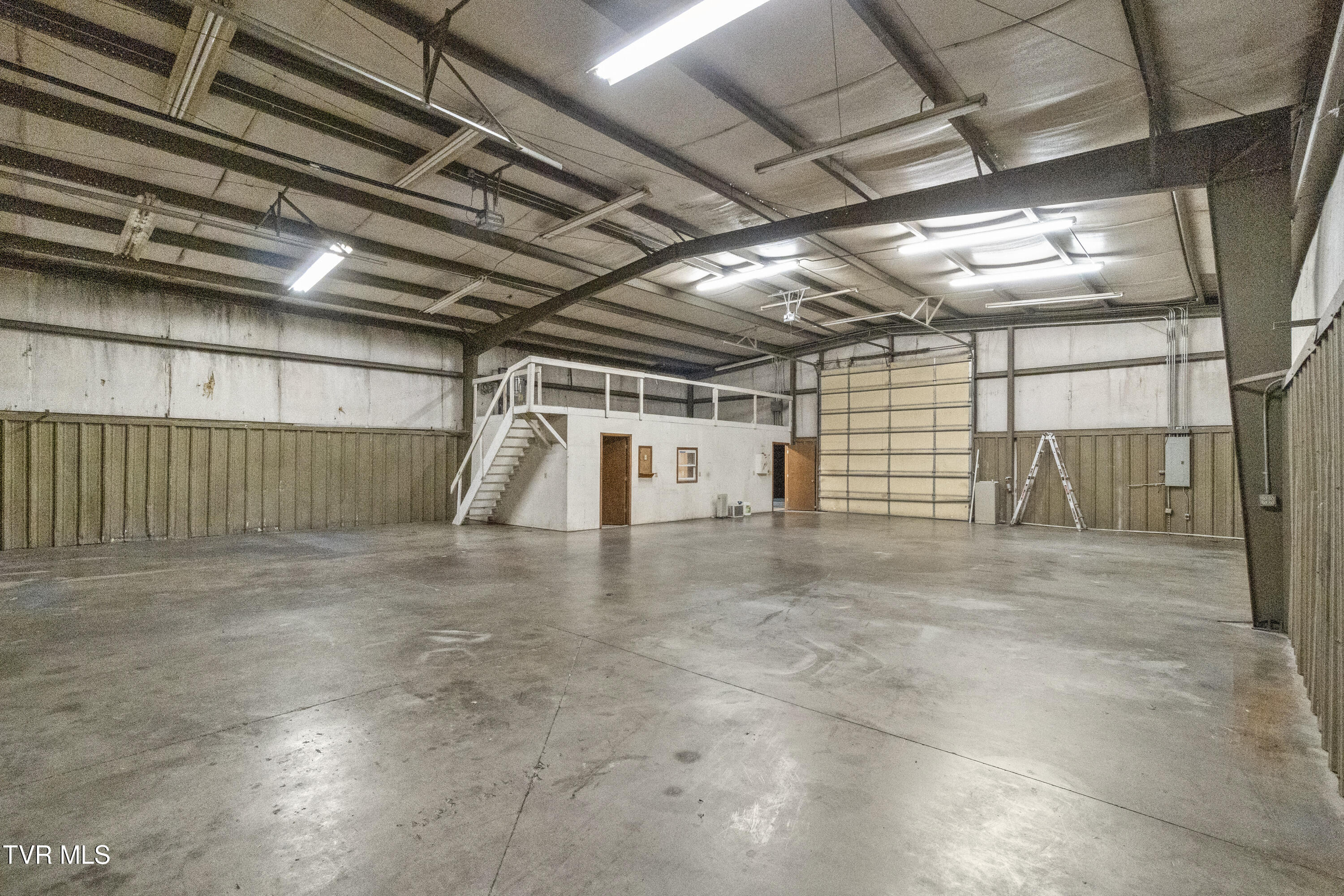 Greeneville, Tennessee, 37743, United States, 3 Bedrooms Bedrooms, ,2 BathroomsBathrooms,Residential,For Sale,1990242