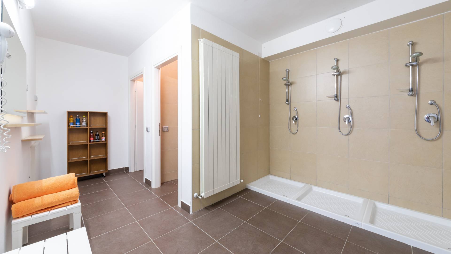 Fossombrone, Pesaro e Urbino, 61034, IT, 6 Bedrooms Bedrooms, ,10 BathroomsBathrooms,Residential,For Sale,1986512