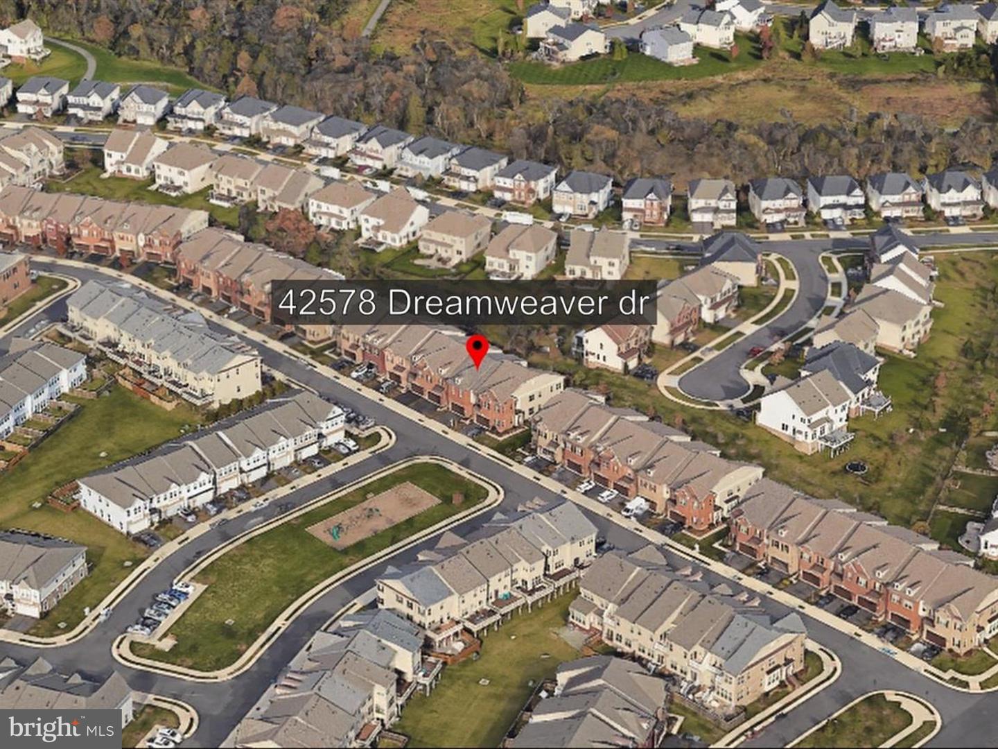 Ashburn, Virginia, 20148, United States, 3 Bedrooms Bedrooms, ,4 BathroomsBathrooms,Residential,For Sale,1918442