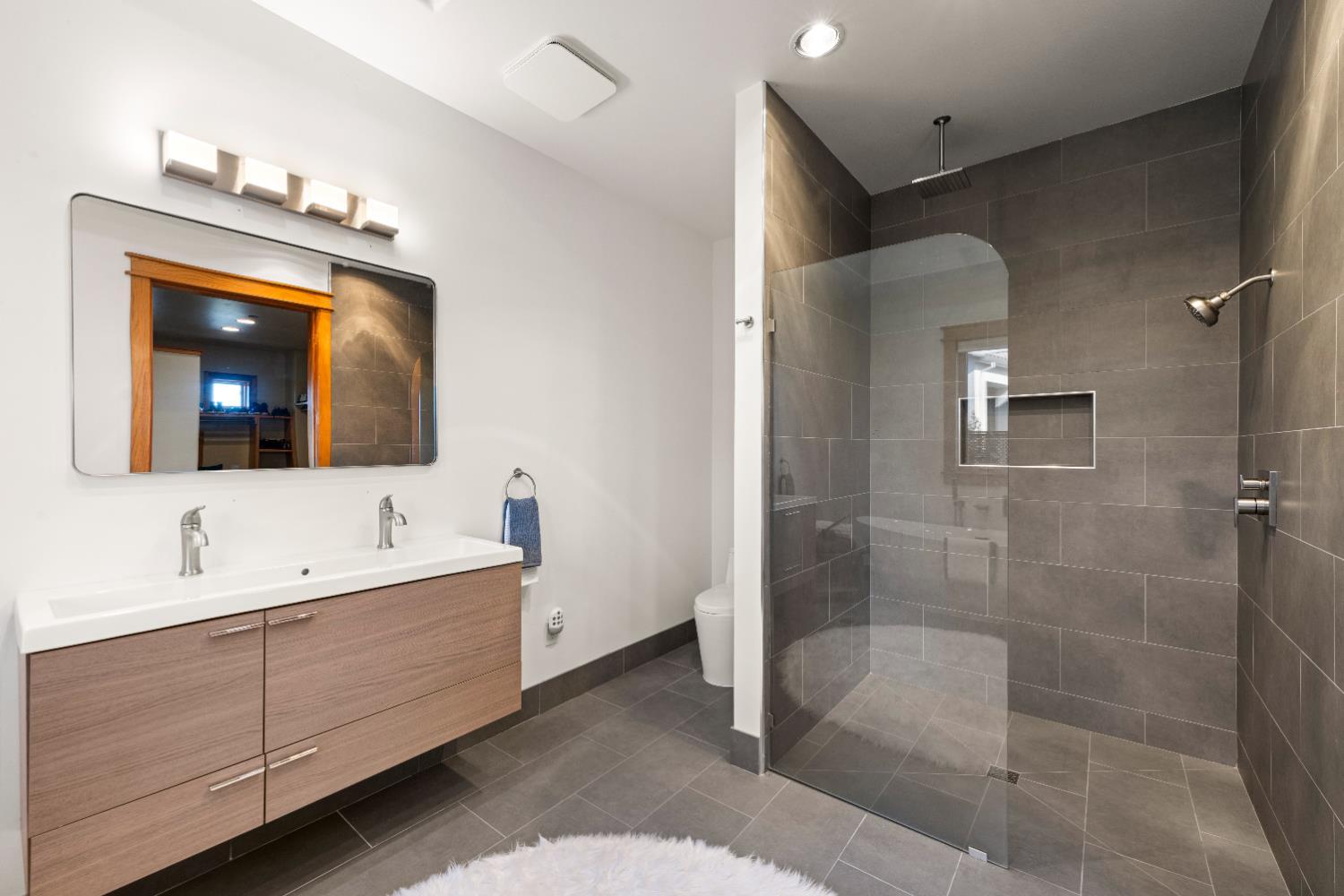 Auburn, California, 95602, United States, 3 Bedrooms Bedrooms, ,3 BathroomsBathrooms,Residential,For Sale,2001479