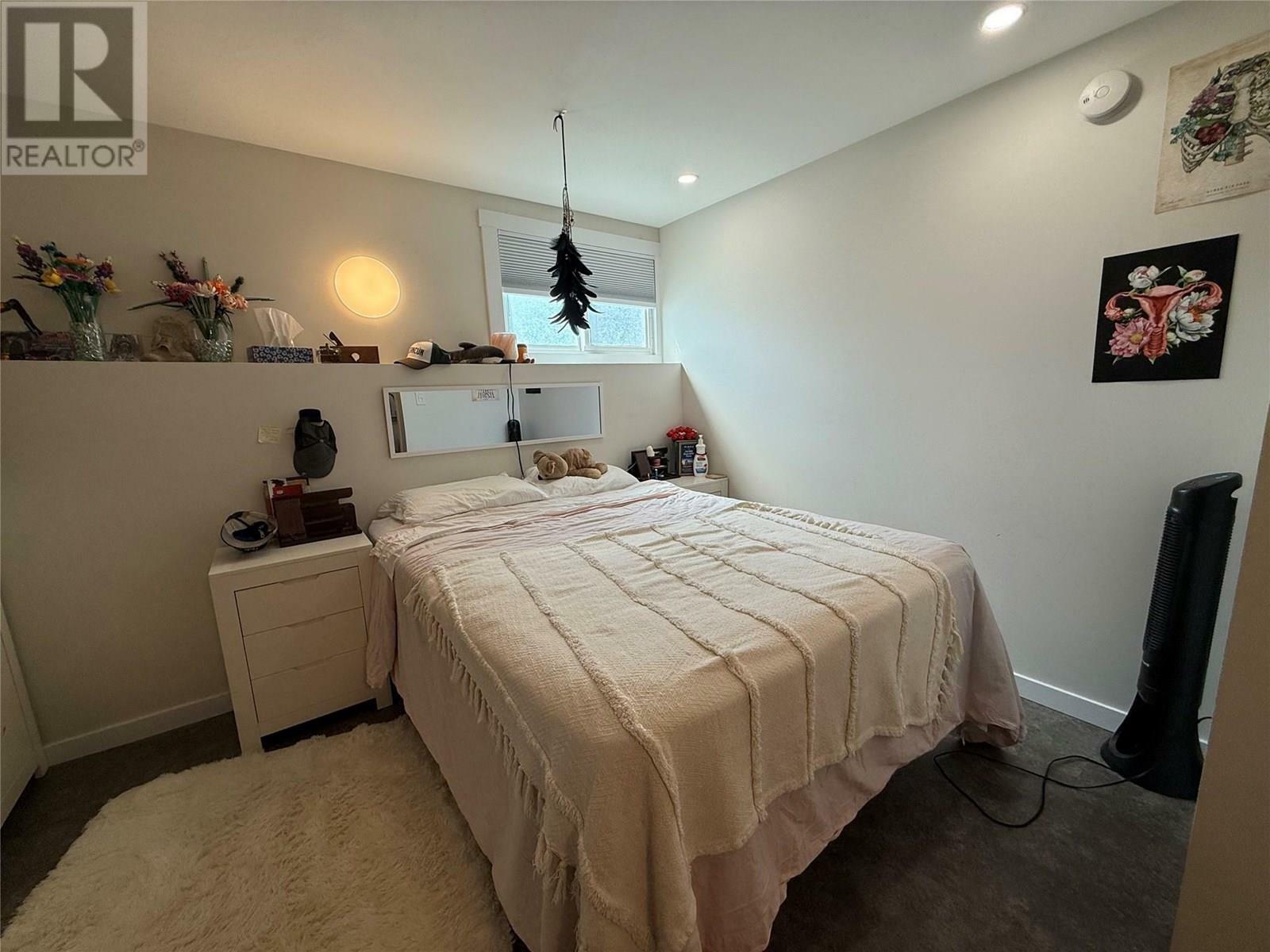 KAMLOOPS, British Columbia, V2H 1L4, CA, 4 Bedrooms Bedrooms, ,2 BathroomsBathrooms,Residential,For Sale,1874935