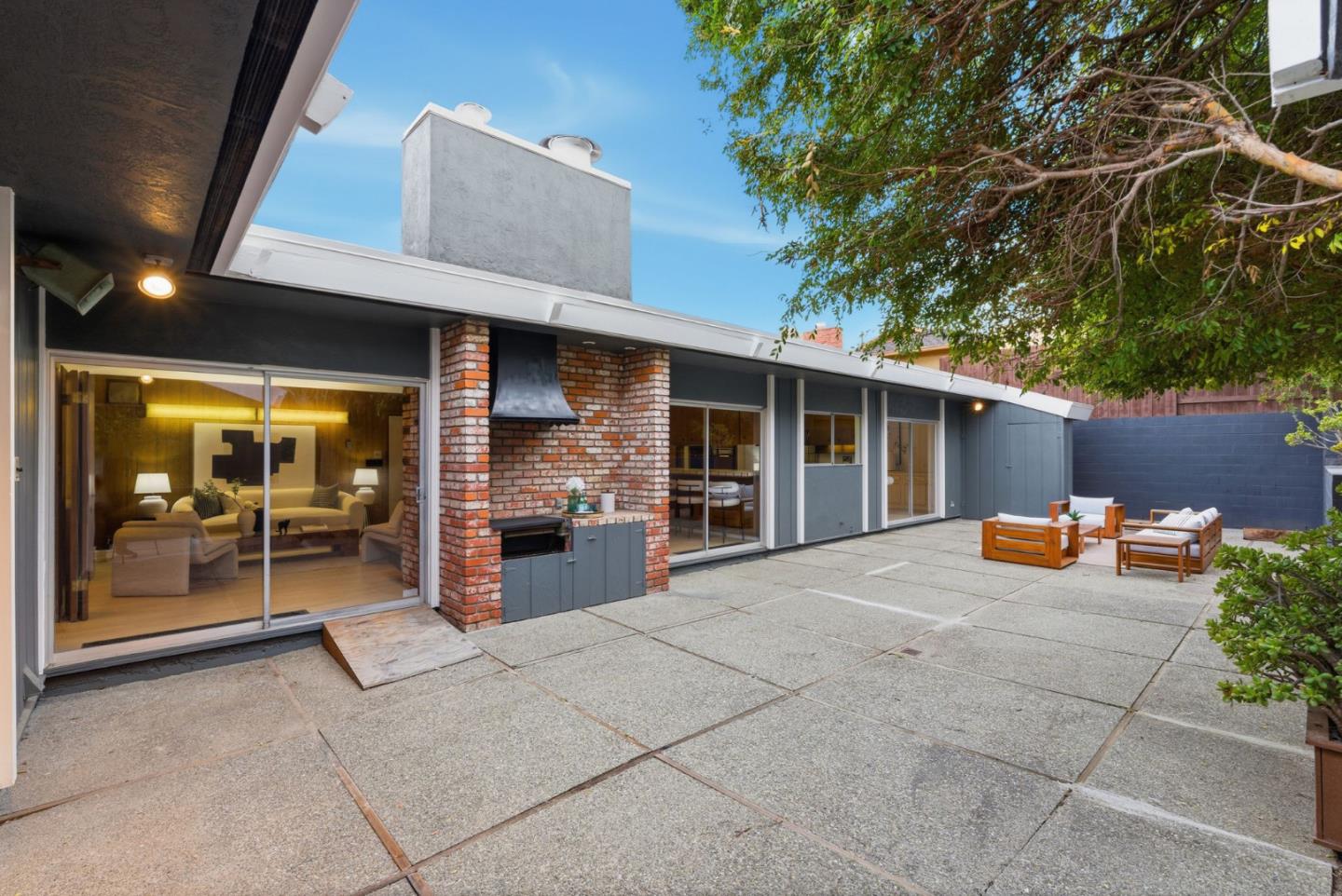 Millbrae, California, 94030, United States, 4 Bedrooms Bedrooms, ,3 BathroomsBathrooms,Residential,For Sale,1989349