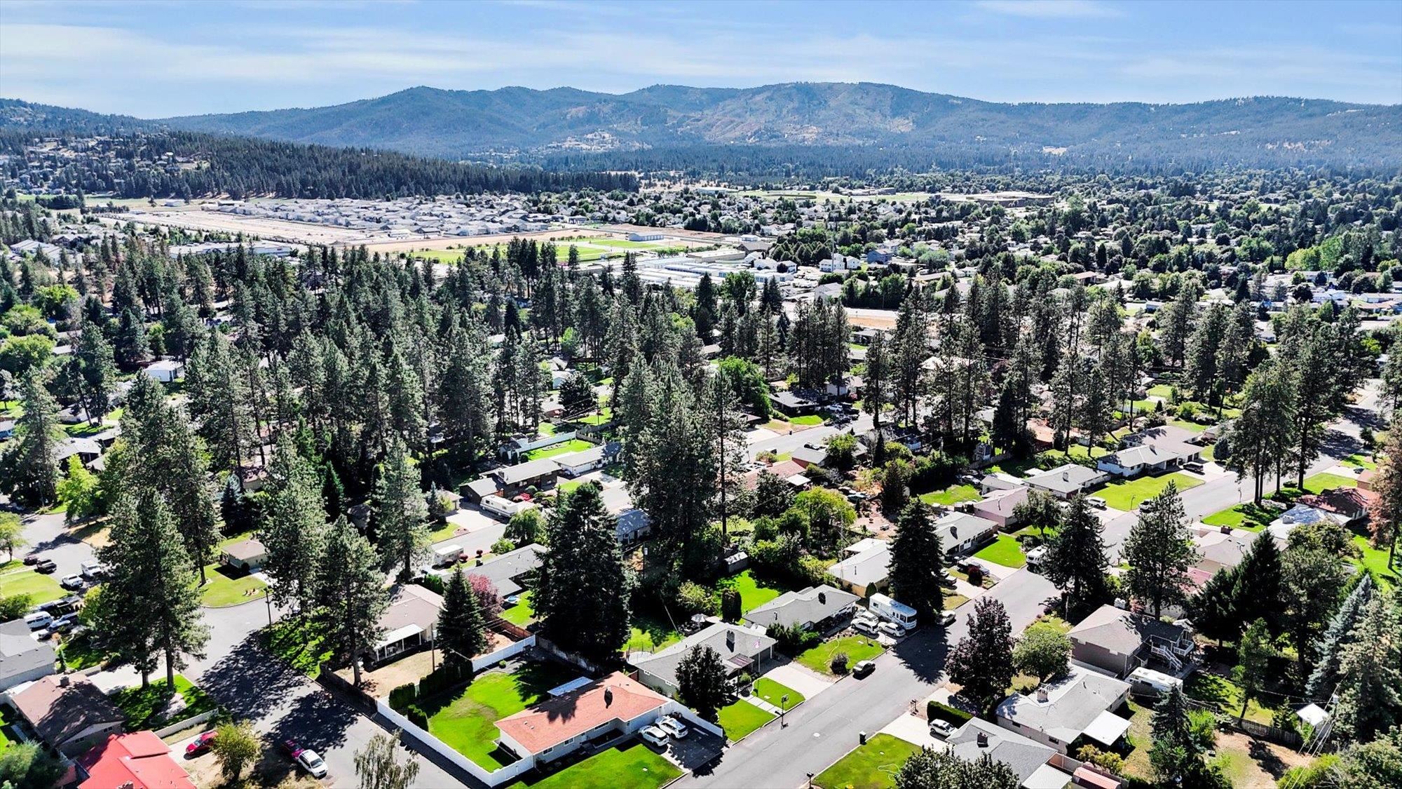 Spokane Valley, Washington, 99216, United States, 4 Bedrooms Bedrooms, ,3 BathroomsBathrooms,Residential,For Sale,1927363