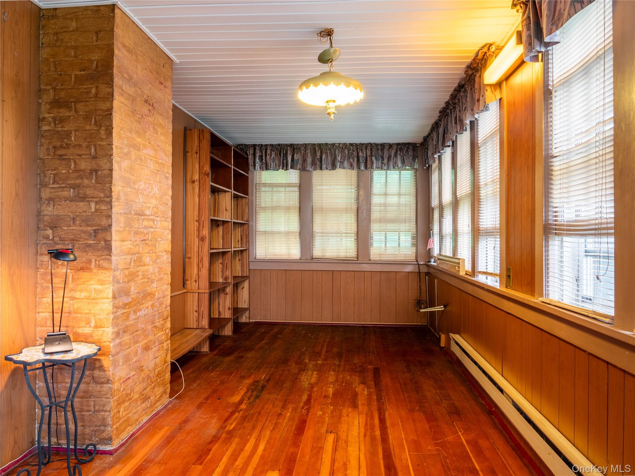 Port Chester, New York, 10573, United States, 4 Bedrooms Bedrooms, ,3 BathroomsBathrooms,Residential,For Sale,1918856