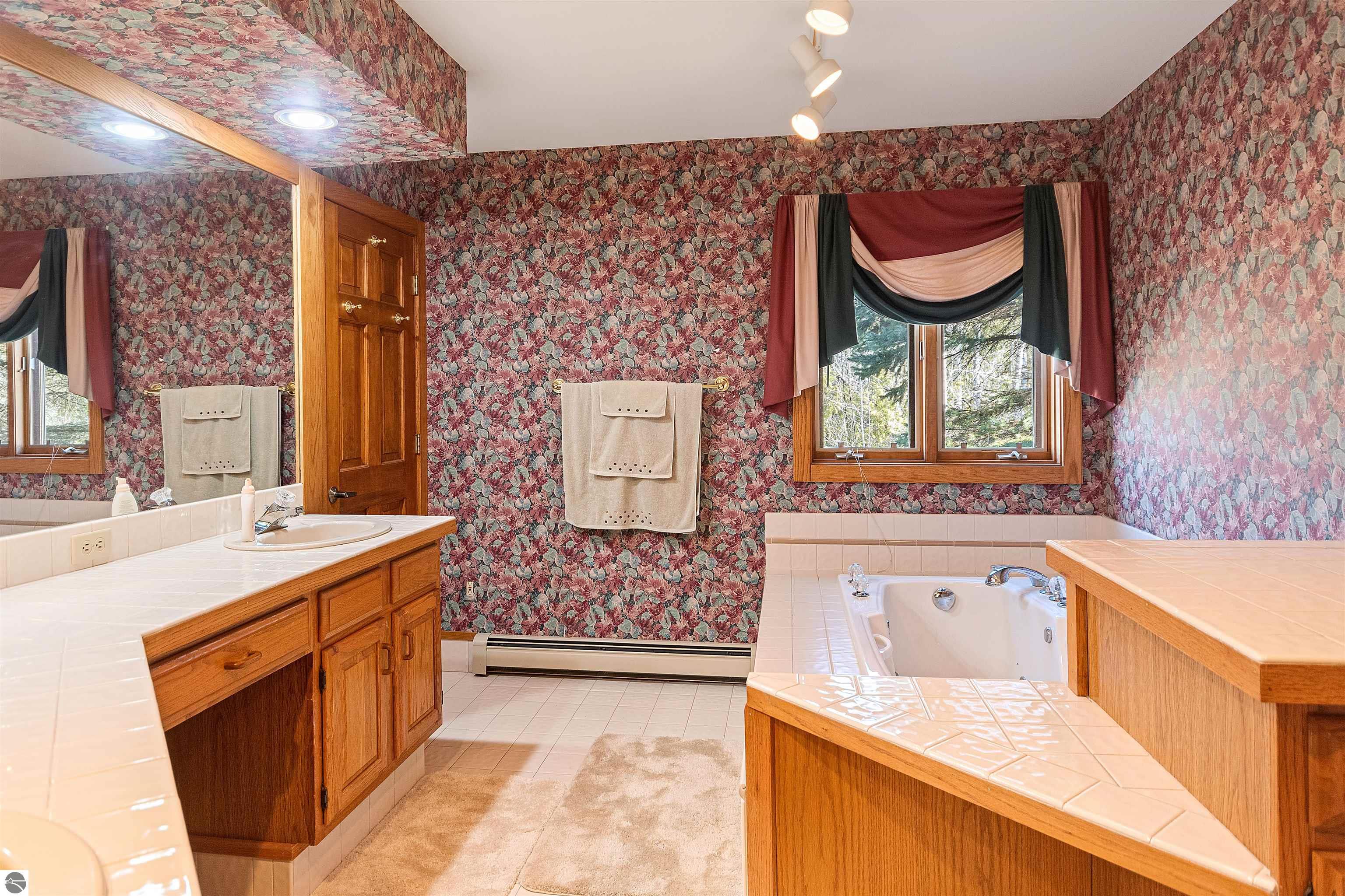 Traverse City, Michigan, 49686, United States, 5 Bedrooms Bedrooms, ,4 BathroomsBathrooms,Residential,For Sale,1770501