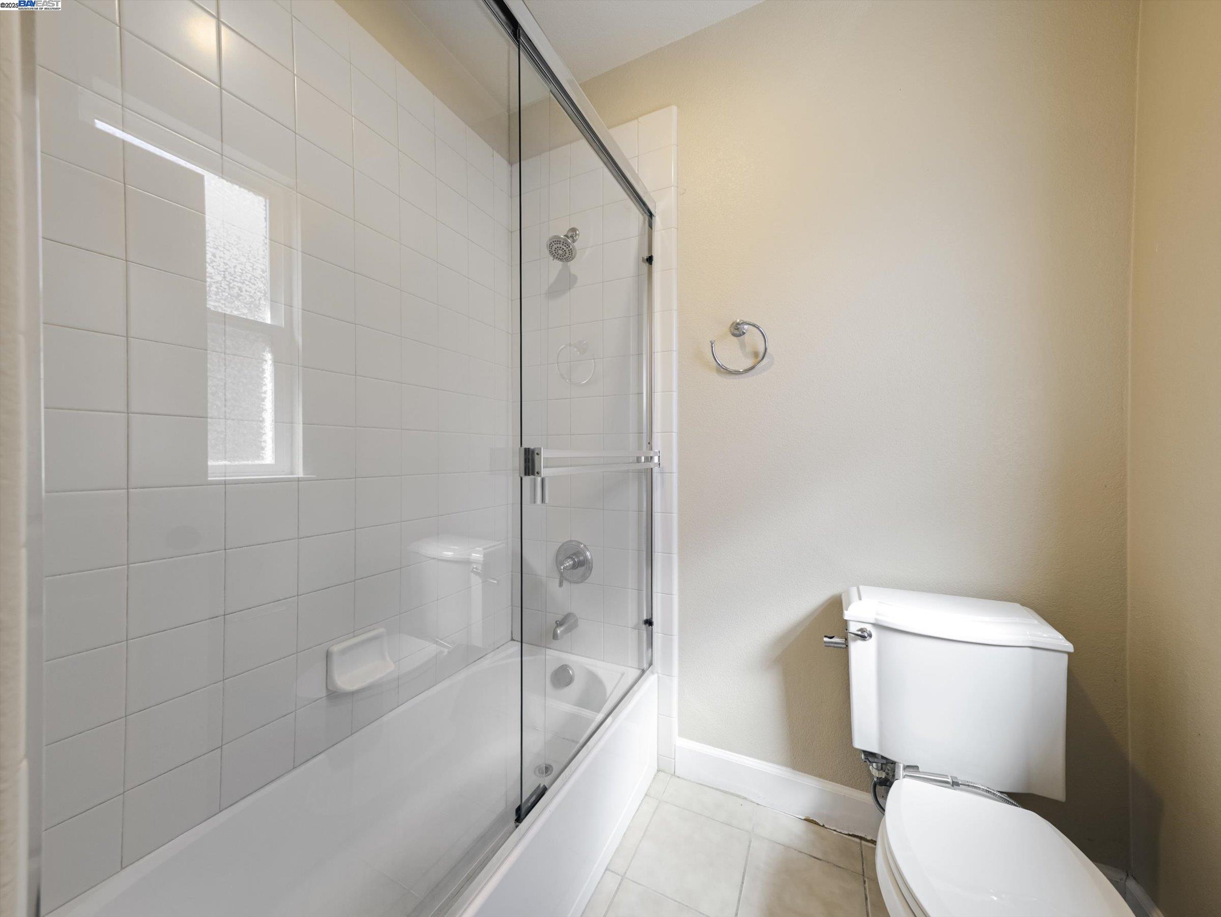 Vallejo, California, 94591, United States, 5 Bedrooms Bedrooms, ,5 BathroomsBathrooms,Residential,For Sale,2002289