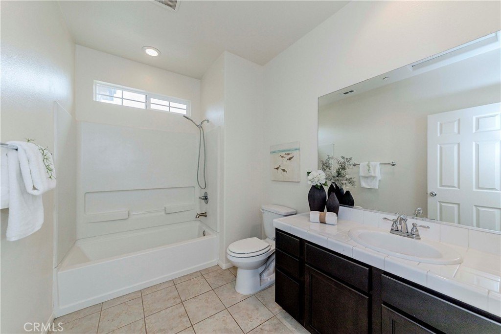 Santa Fe Springs, California, 90670, United States, 4 Bedrooms Bedrooms, ,3 BathroomsBathrooms,Residential,For Sale,1849059