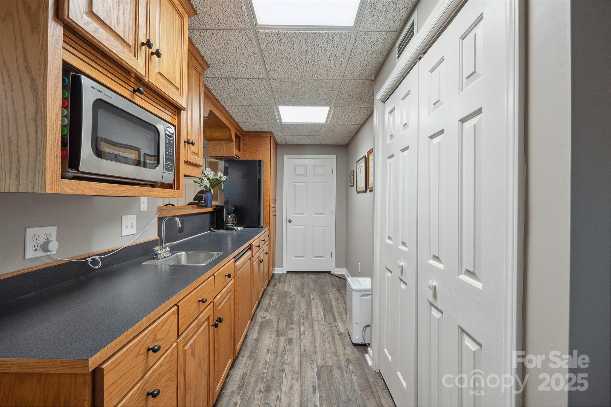 Granite Falls, North Carolina, 28630, United States, 4 Bedrooms Bedrooms, ,4 BathroomsBathrooms,Residential,For Sale,1907172