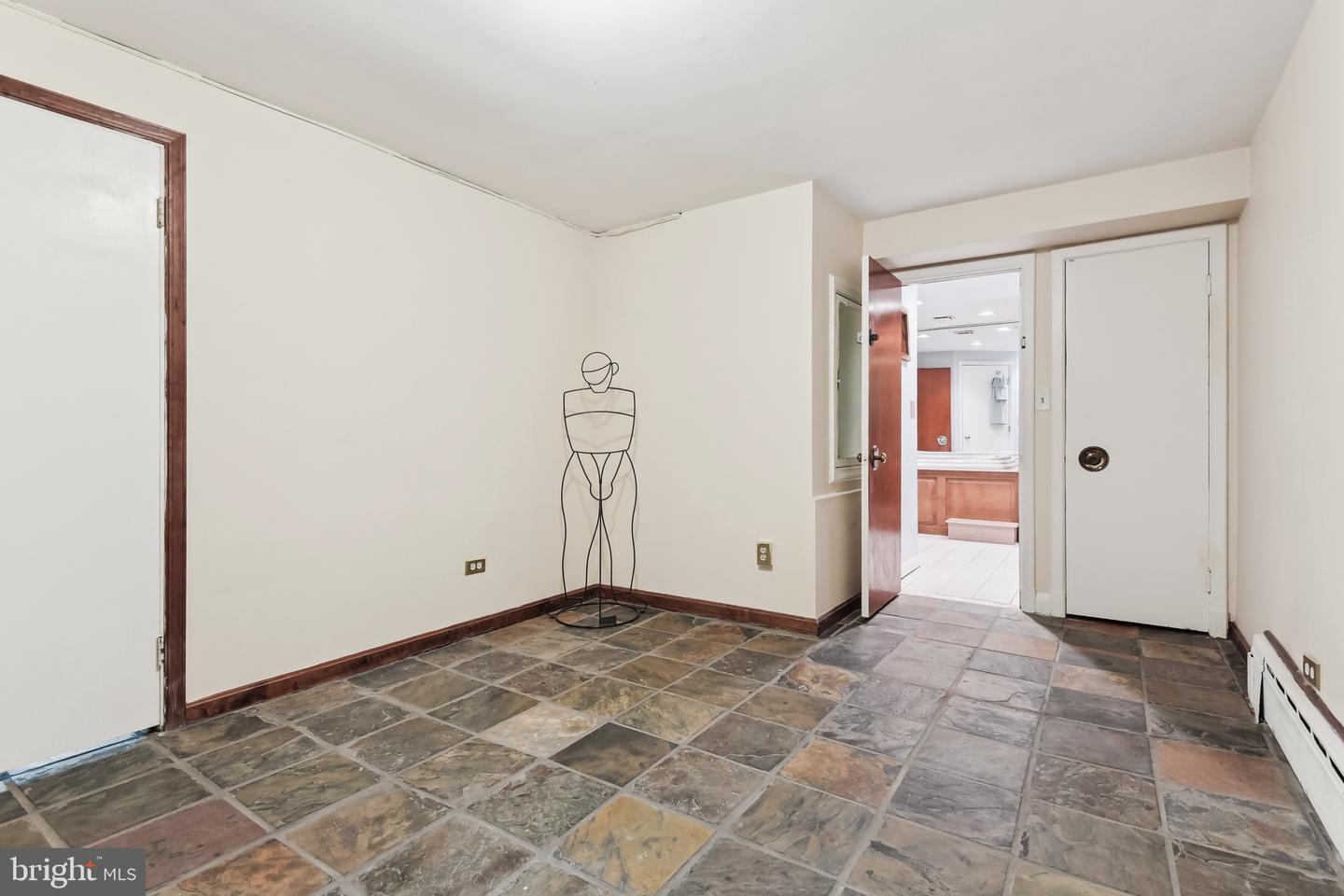 Baltimore, Maryland, 21218, United States, 5 Bedrooms Bedrooms, ,5 BathroomsBathrooms,Residential,For Sale,1770733