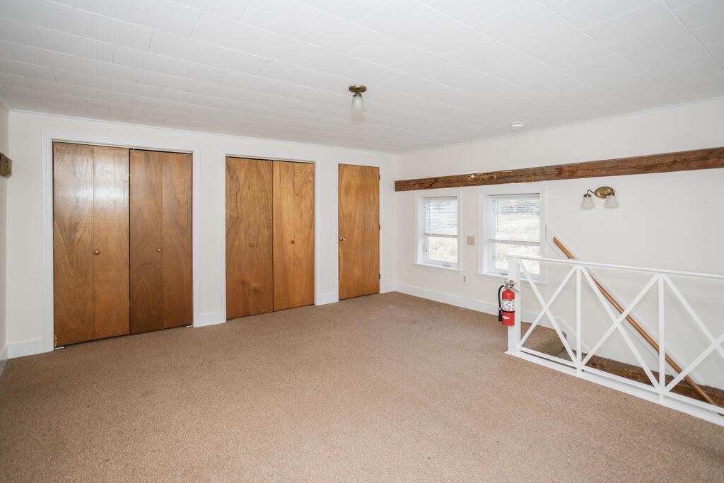 Farmington, Maine, 04938, United States, 5 Bedrooms Bedrooms, ,3 BathroomsBathrooms,Residential,For Sale,1960728