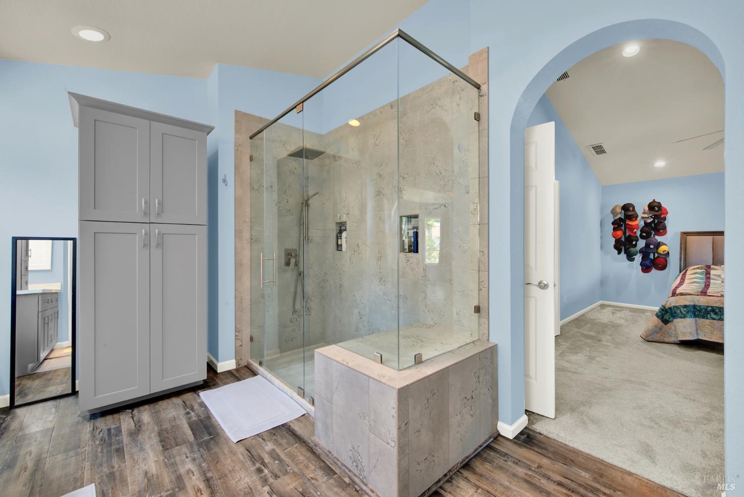 Vacaville, California, 95687, United States, 4 Bedrooms Bedrooms, ,3 BathroomsBathrooms,Residential,For Sale,1856071