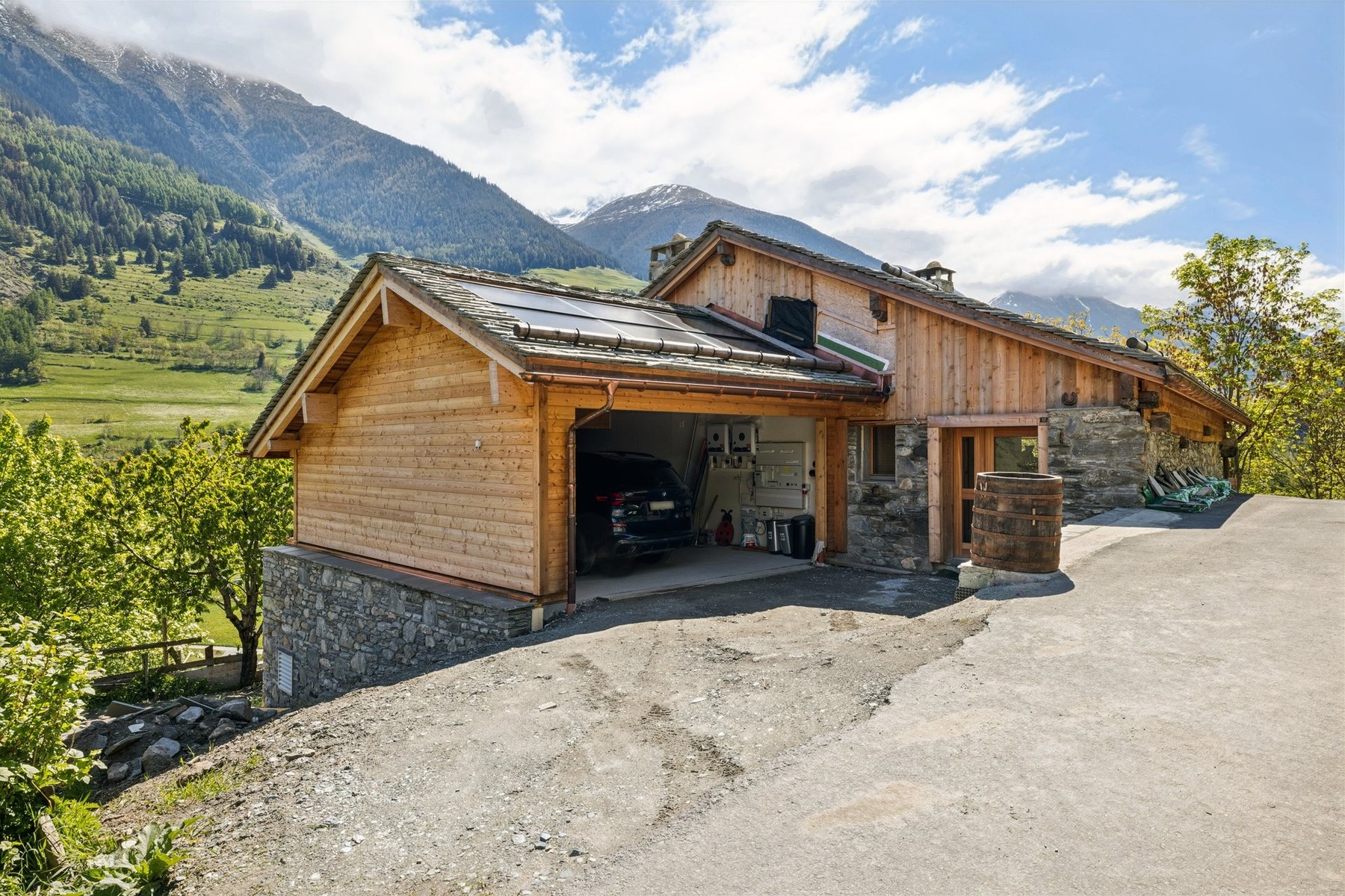  A charming hamlet in the municipality of Liddes, enjoying a peaceful setting in - 物件實景