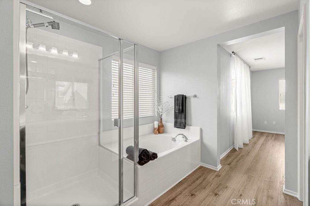 Lake Elsinore, California, 92532, United States, 3 Bedrooms Bedrooms, ,3 BathroomsBathrooms,Residential,For Sale,1979184