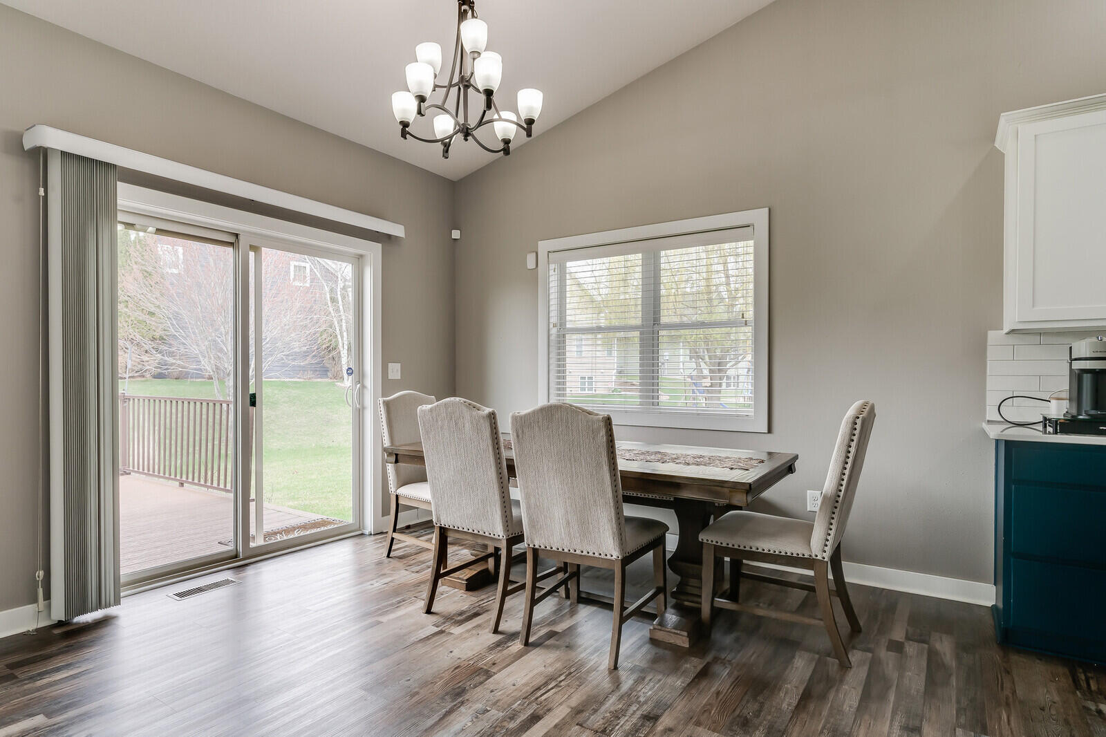 Onalaska, Wisconsin, 54650, United States, 3 Bedrooms Bedrooms, ,3 BathroomsBathrooms,Residential,For Sale,2037961