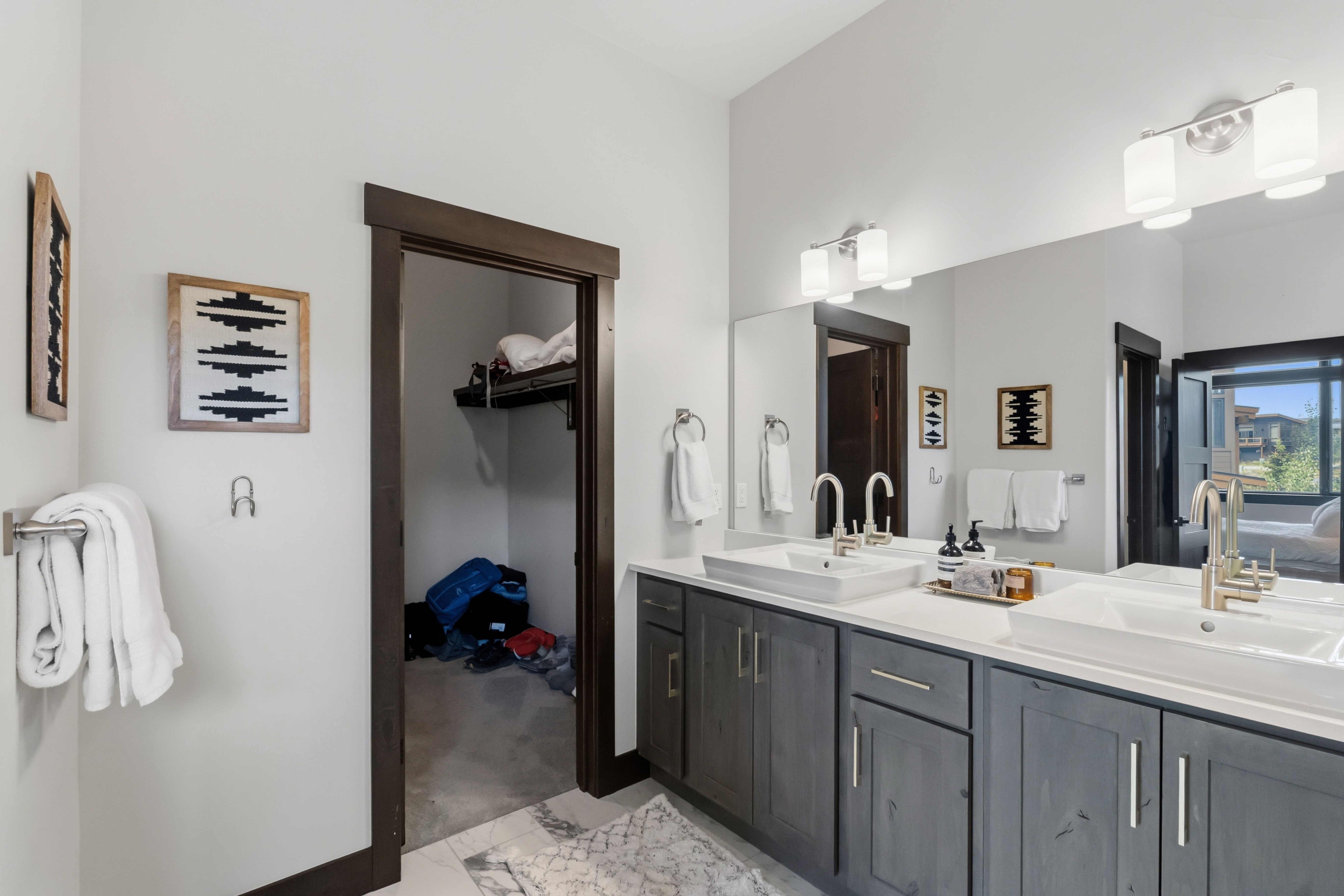  Beautifully Furnished Duplex in Highly Sought After Summit Sky Ranch Community - 物件實景