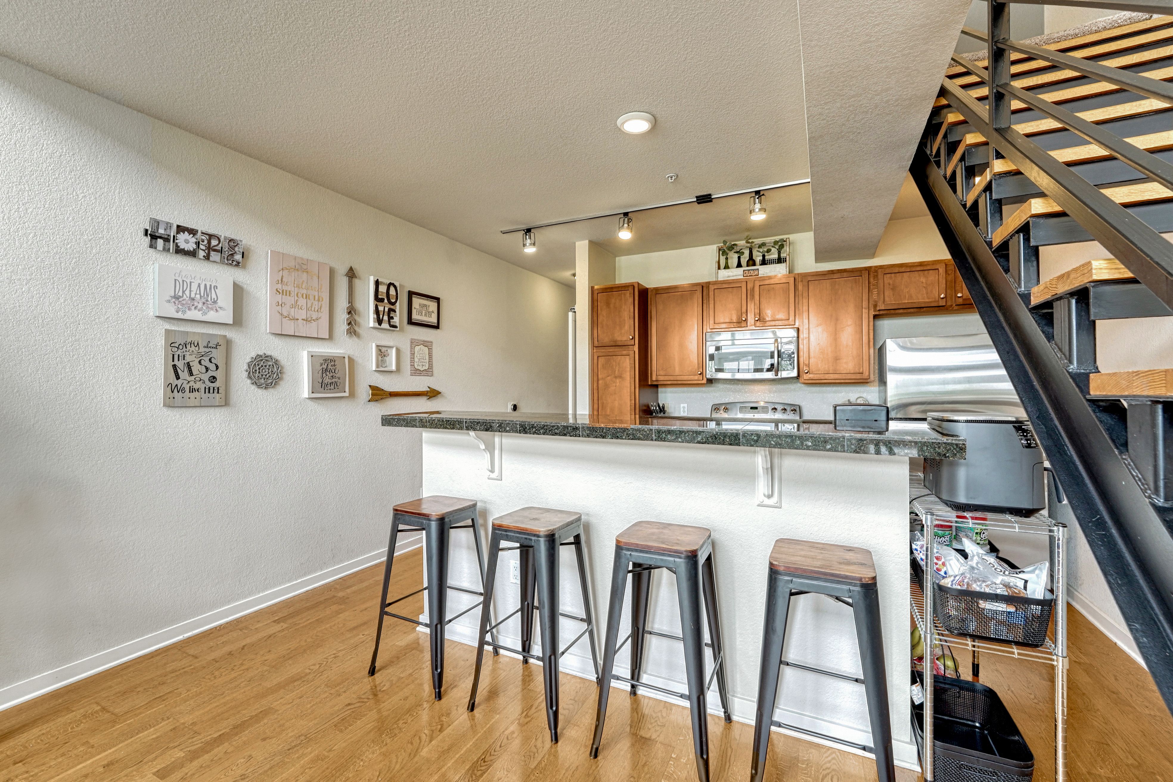  Welcome to The Lofts at Belmar - 物件實景