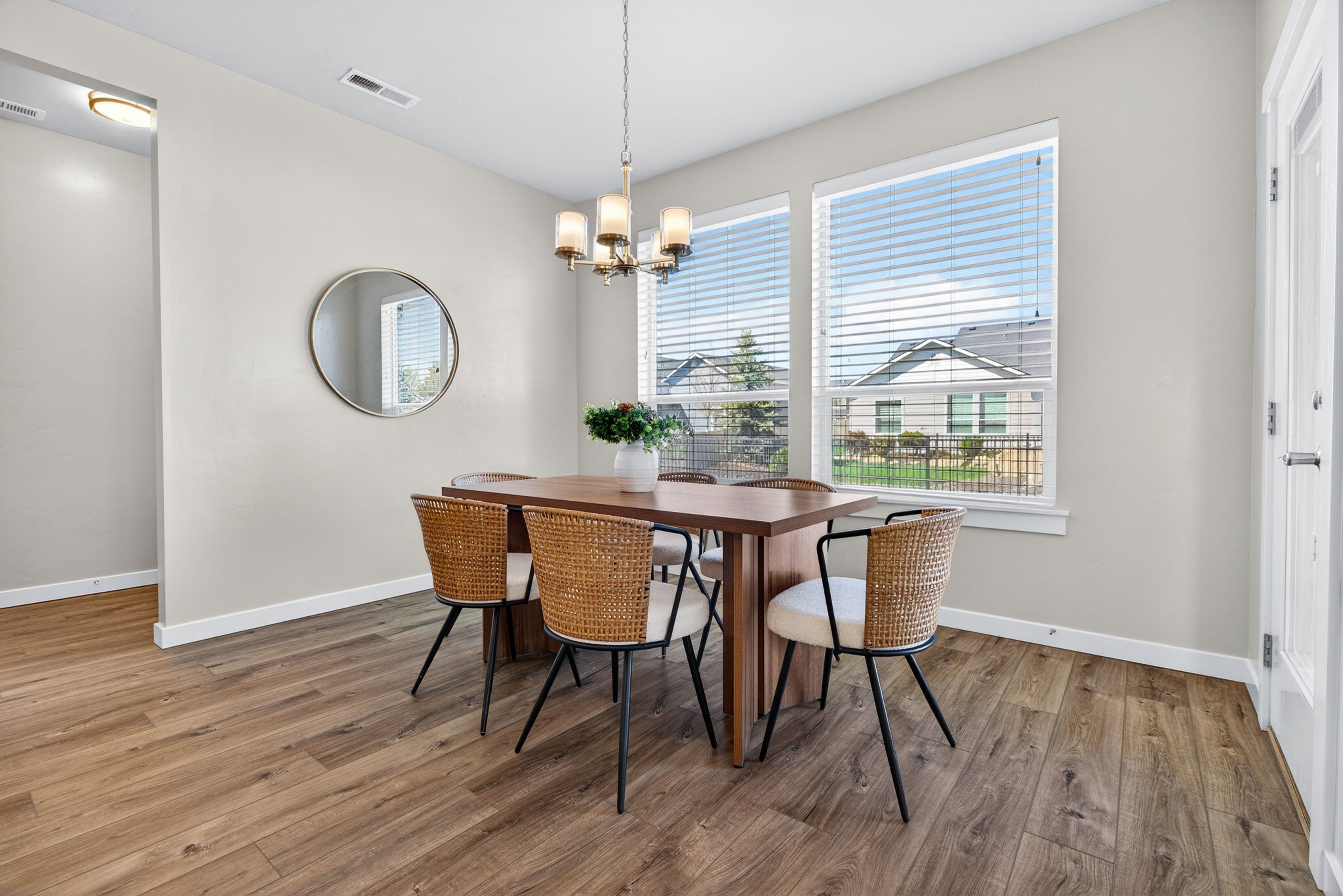  Impeccable Modern Craftsman in Eagle - 物件實景