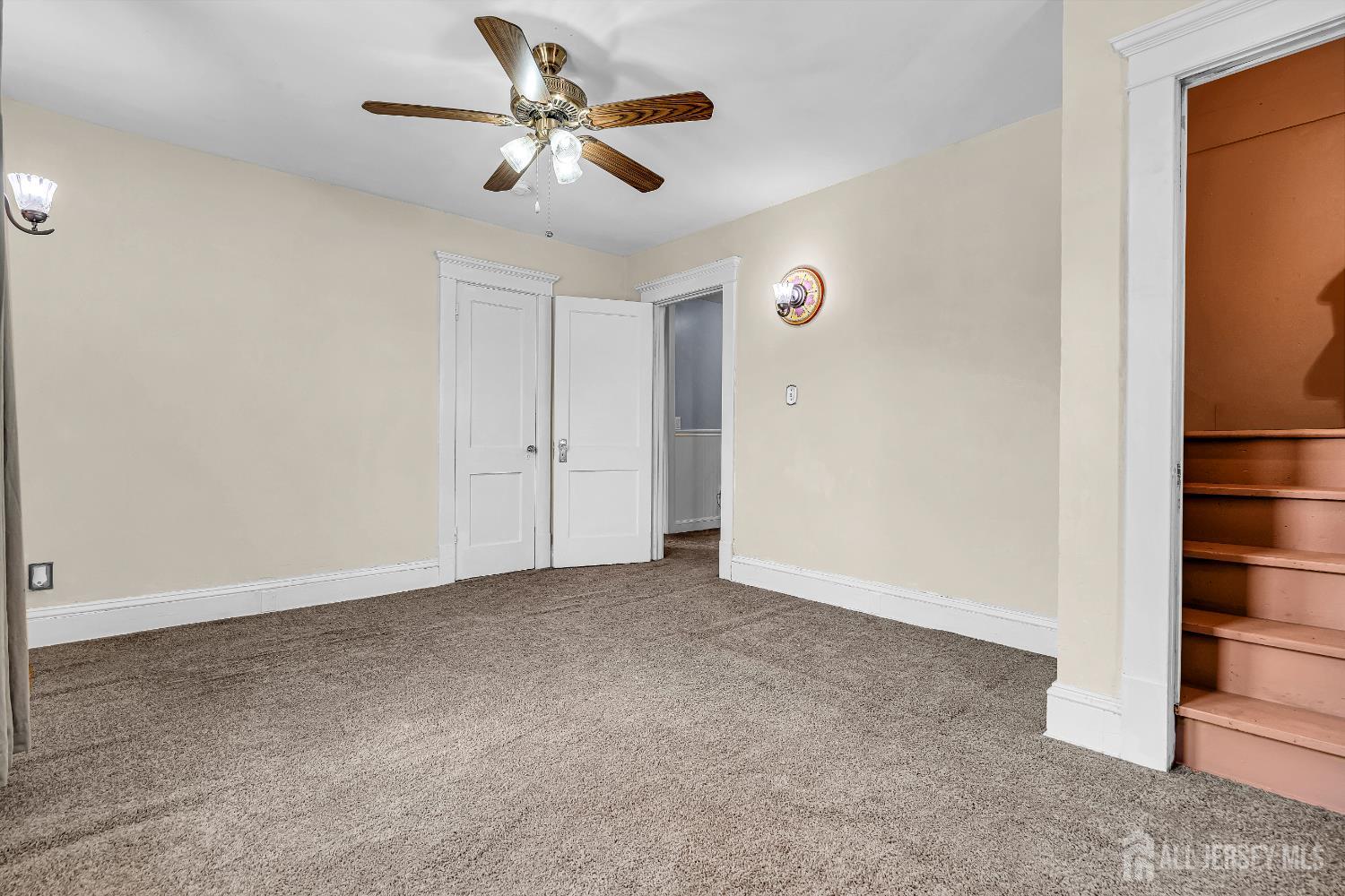 Woodbridge Proper, New Jersey, 07095, United States, 5 Bedrooms Bedrooms, ,2 BathroomsBathrooms,Residential,For Sale,1906051
