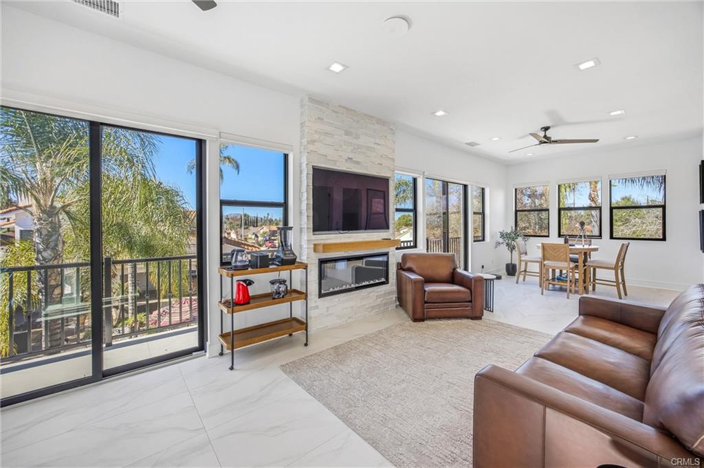 Redlands, California, 92373, United States, 5 Bedrooms Bedrooms, ,5 BathroomsBathrooms,Residential,For Sale,2012094